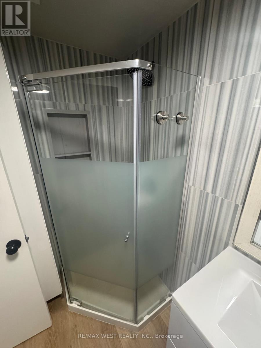 B1 - 35 Lilywood Road, Toronto, Ontario  M6B 1V6 - Photo 11 - W14100212