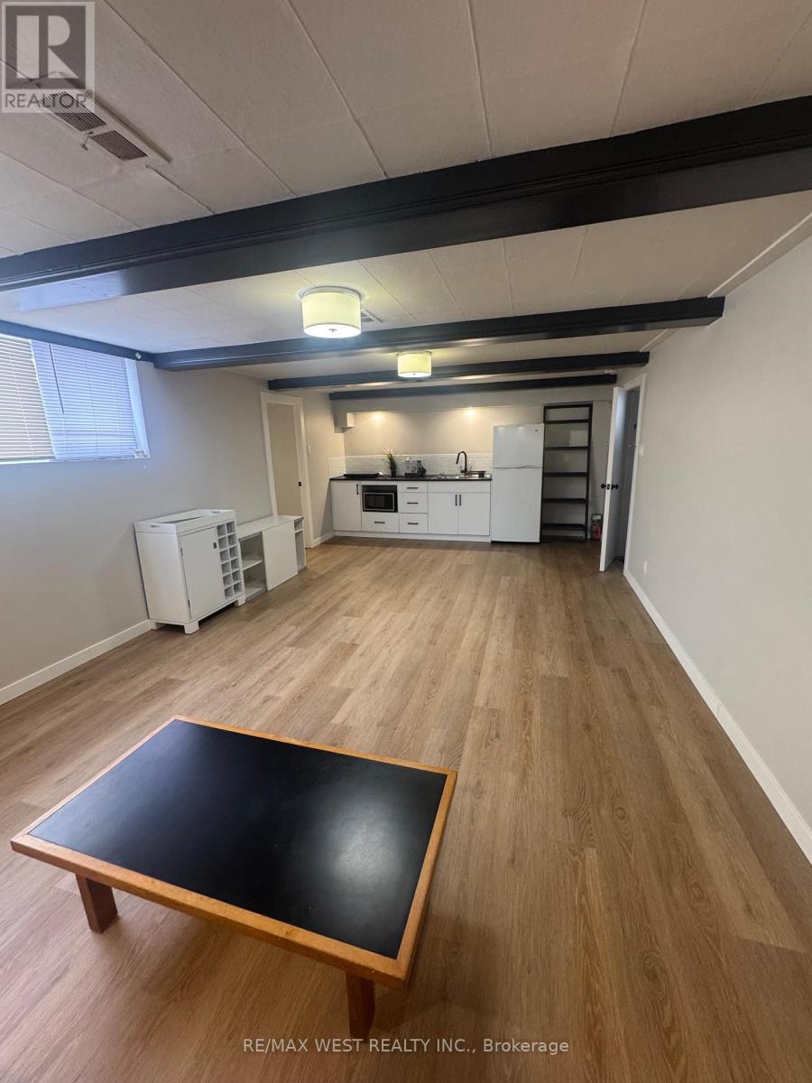 B1 - 35 Lilywood Road, Toronto, Ontario  M6B 1V6 - Photo 7 - W14100212