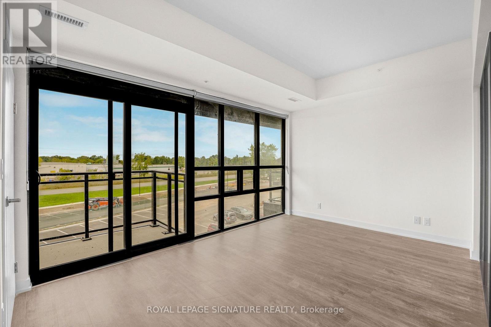 303 - 350 Prince Charles Drive S, Welland (Broadway), Ontario  L3C 5A6 - Photo 13 - X14100188