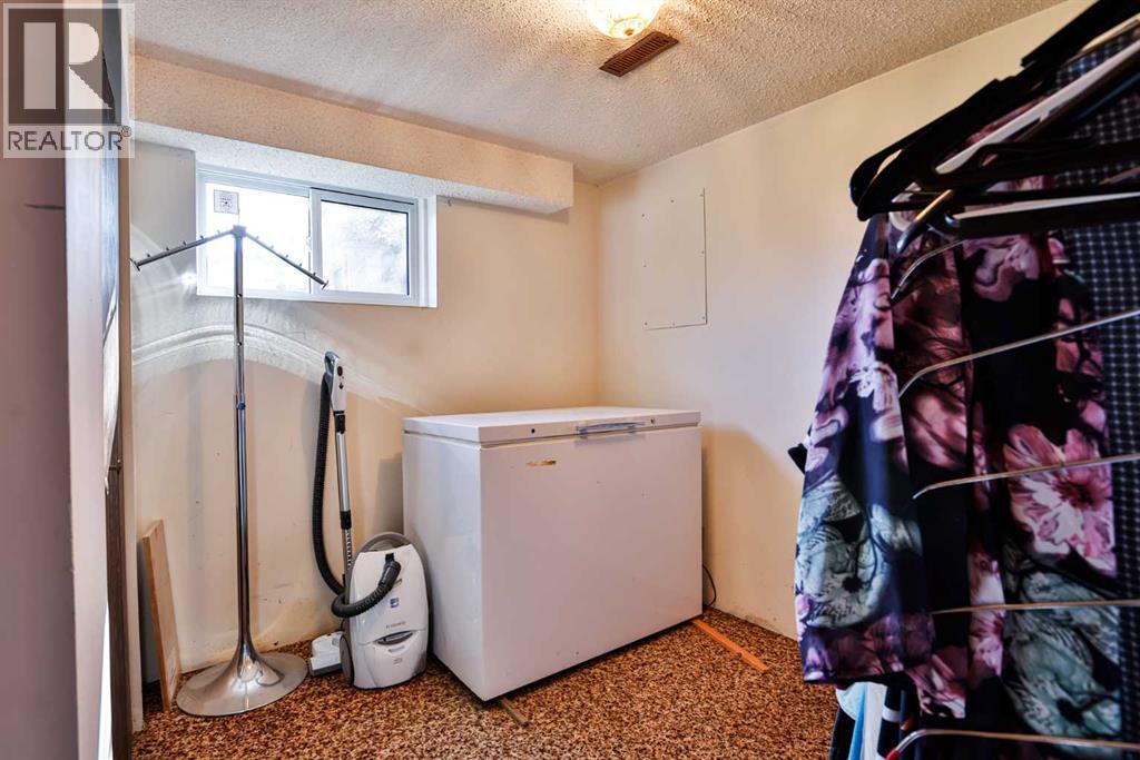 1256 10 Avenue N, Lethbridge, Alberta  T1H 1K4 - Photo 18 - A2352023