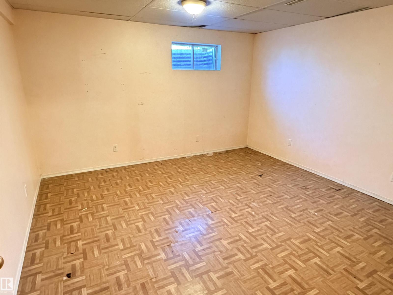 10751 109 AV