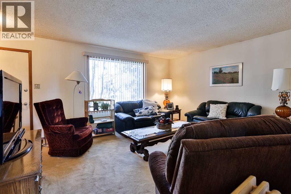 1256 10 Avenue N, Lethbridge, Alberta  T1H 1K4 - Photo 11 - A2352023
