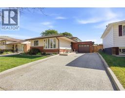 2432 CYPRUS Avenue, Burlington, Ontario