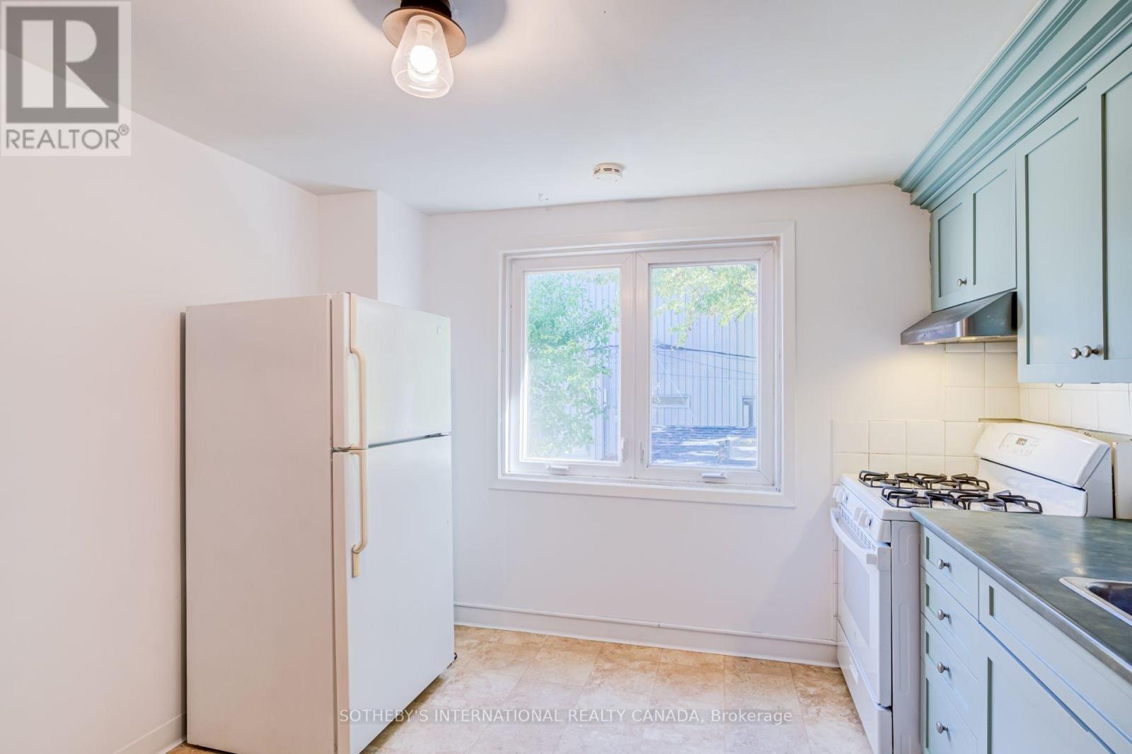 13 Euclid Avenue, Toronto, Ontario  M6J 2J5 - Photo 10 - C14099956