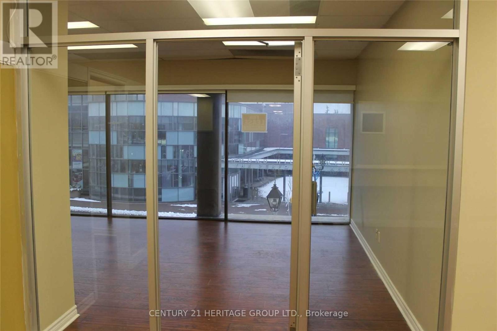200 - 10265 Yonge Street, Richmond Hill, Ontario L4C 4Y7 - Photo 3 - N14098936