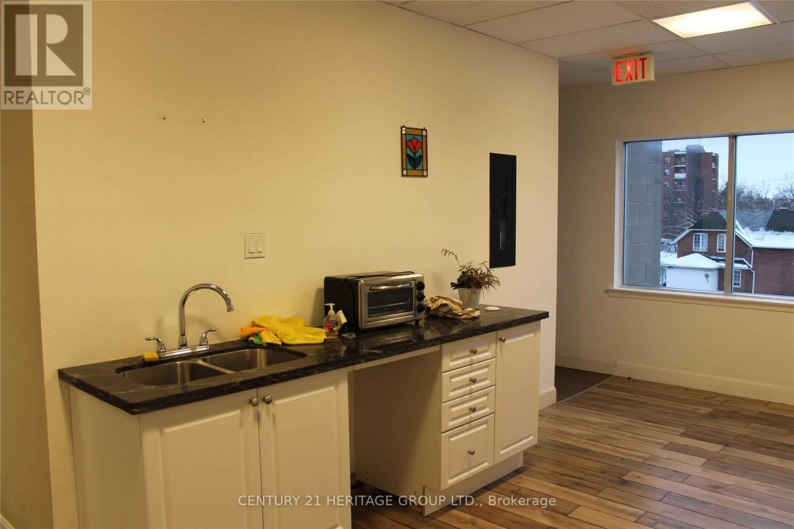 200 - 10265 Yonge Street, Richmond Hill, Ontario L4C 4Y7 - Photo 12 - N14098936