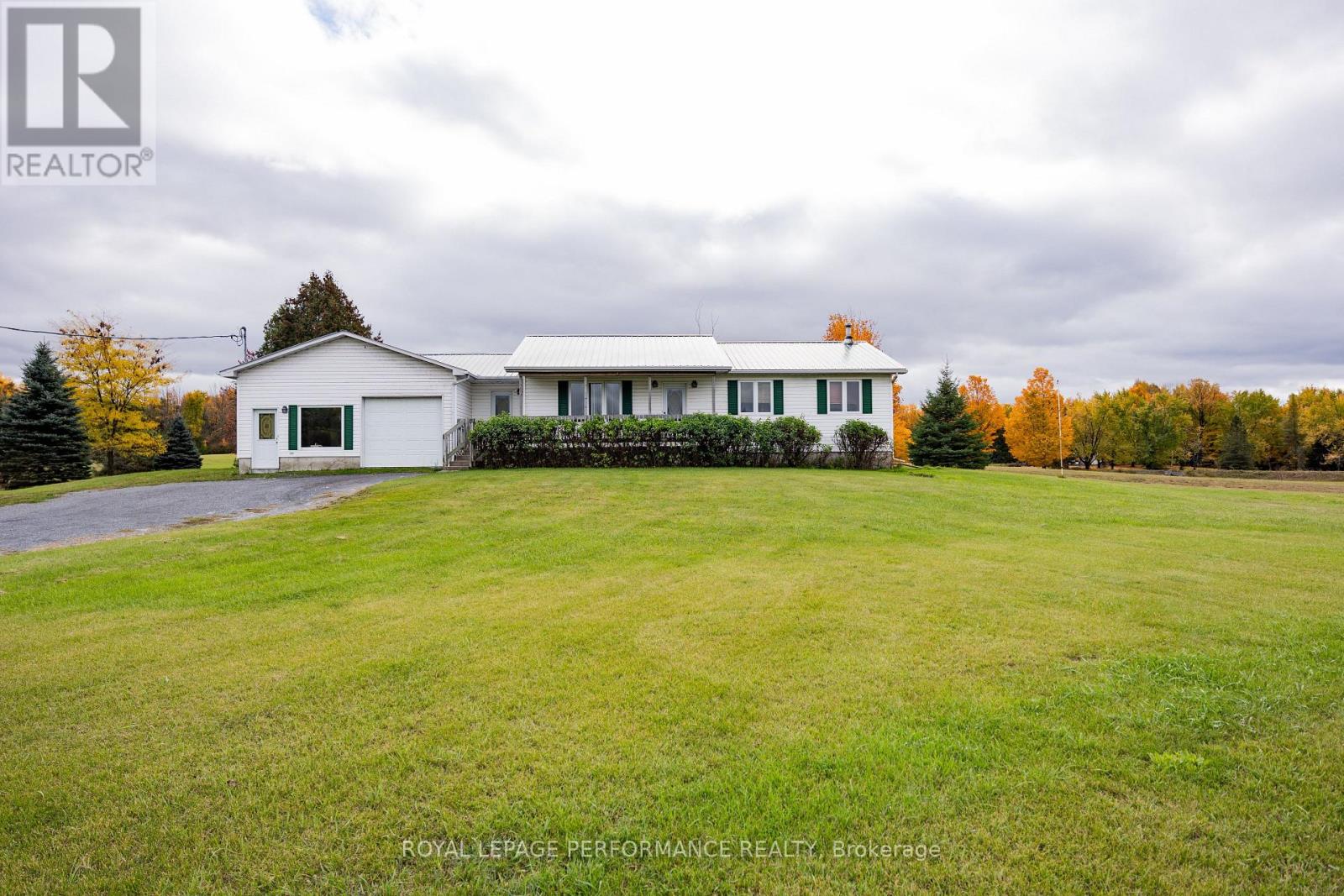19976 County 43 Road, North Glengarry, Ontario  K0C 1A0 - Photo 5 - X14100224