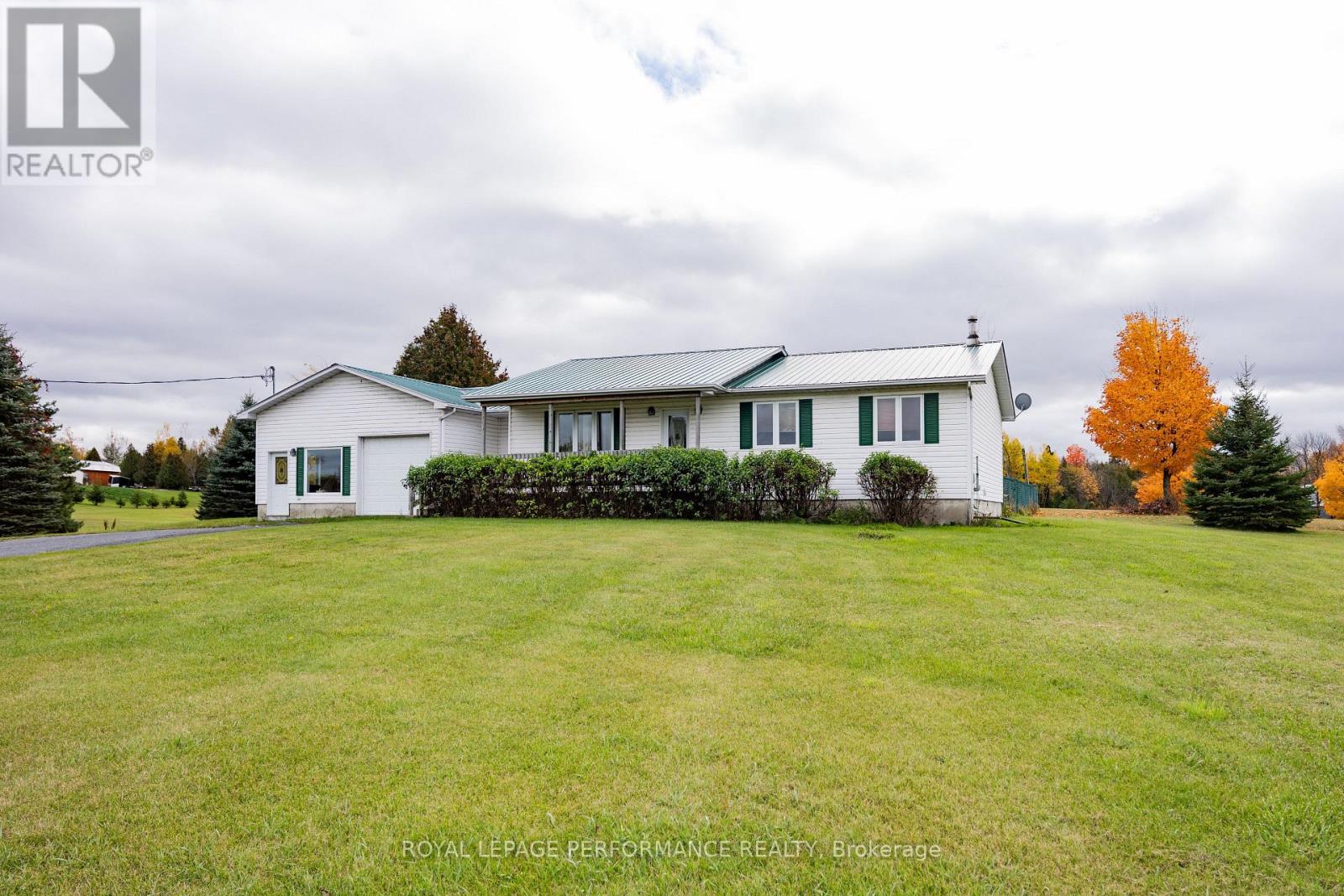 19976 County 43 Road, North Glengarry, Ontario  K0C 1A0 - Photo 6 - X14100224