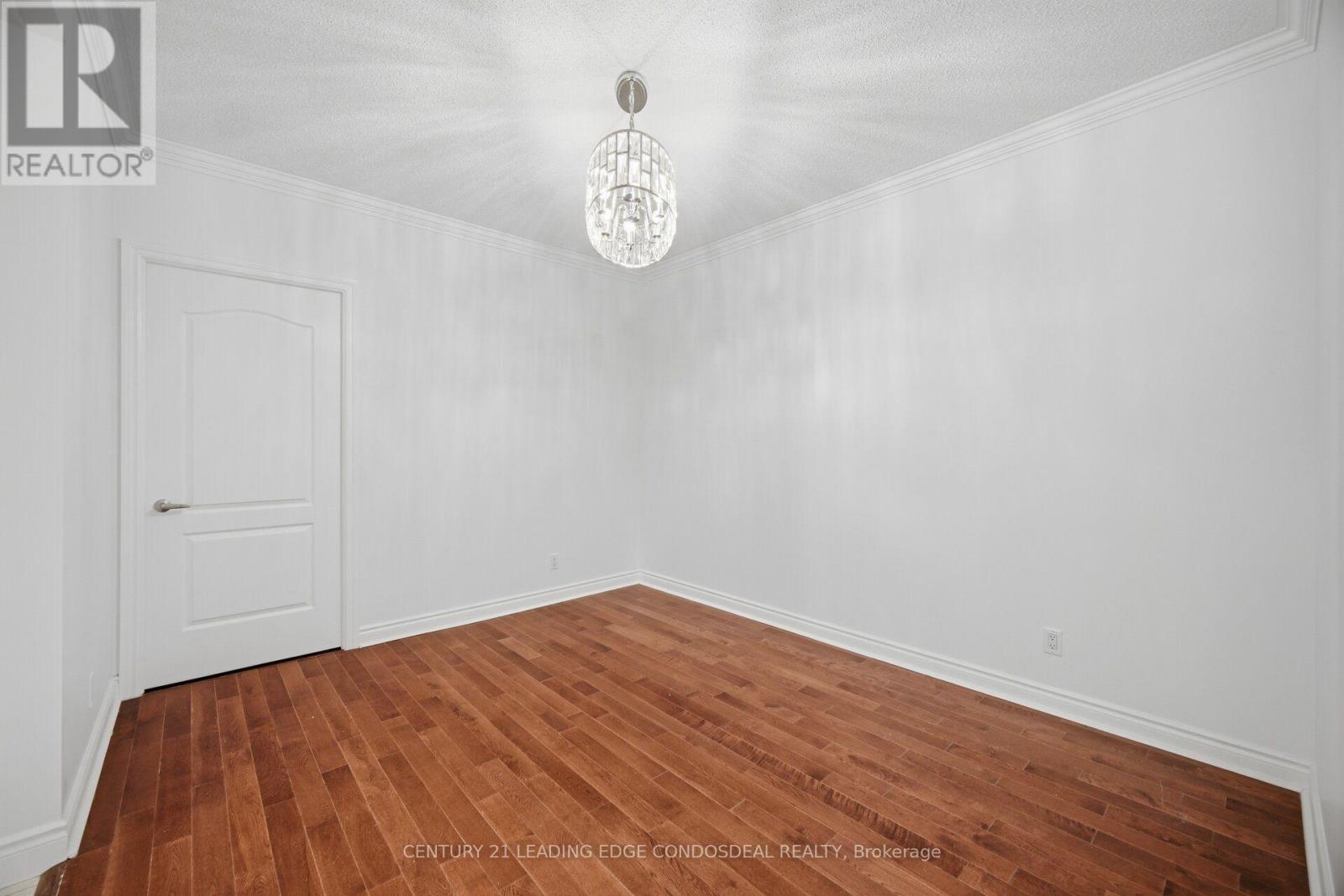 322 - 11 WILLIAM CARSON CRESCENT, toronto (st. andrew-windfields), Ontario