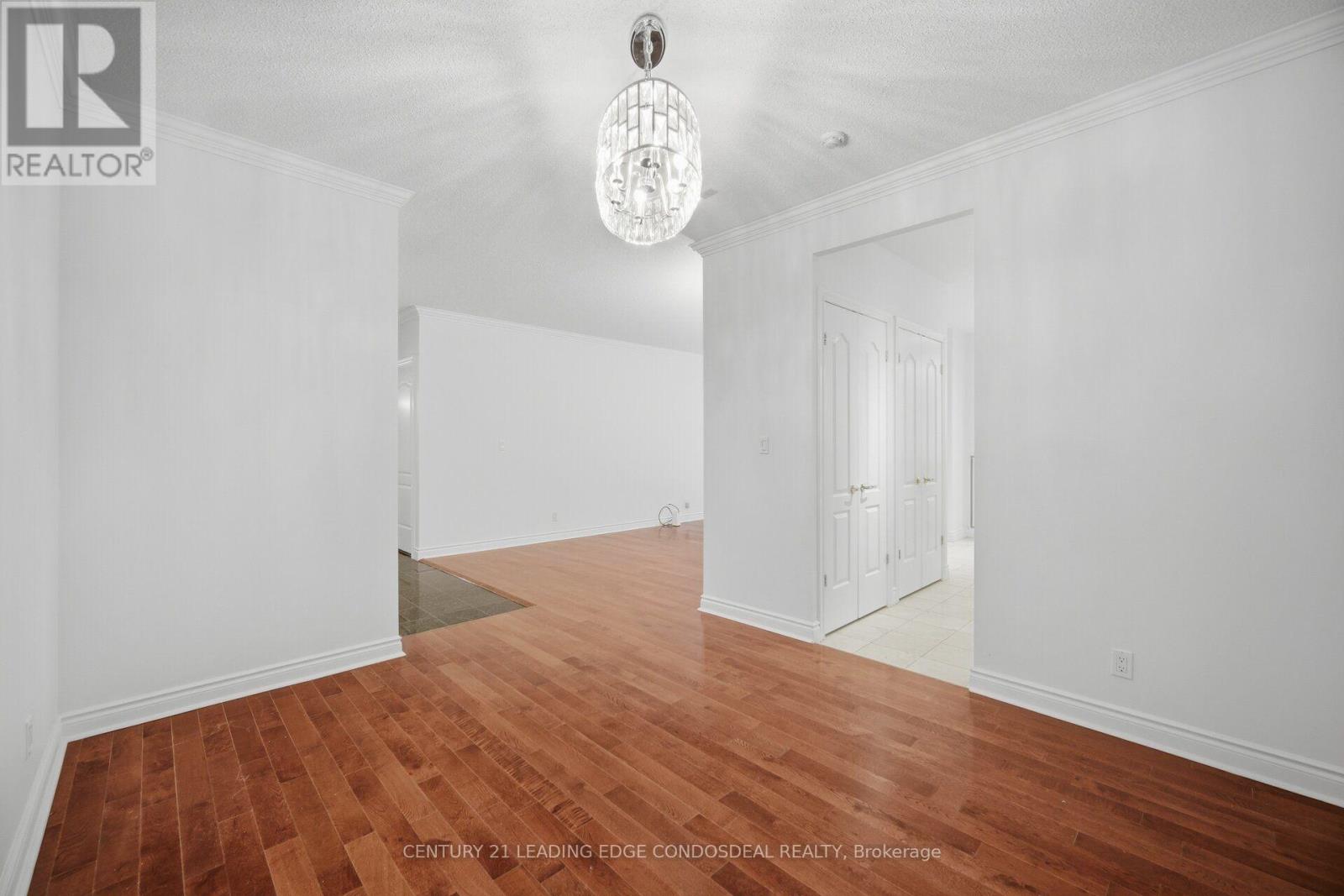 322 - 11 William Carson Crescent, Toronto (St. Andrew-Windfields), Ontario  M2P 2G1 - Photo 3 - C14100260