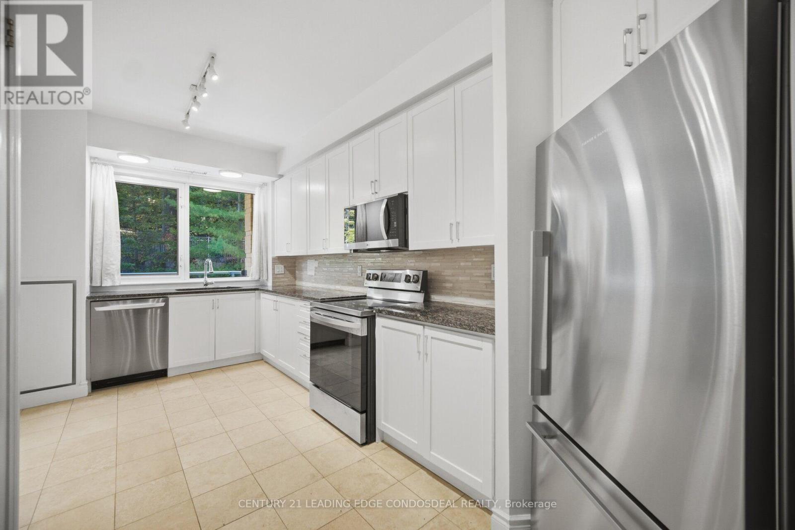 322 - 11 William Carson Crescent, Toronto (St. Andrew-Windfields), Ontario  M2P 2G1 - Photo 5 - C14100260