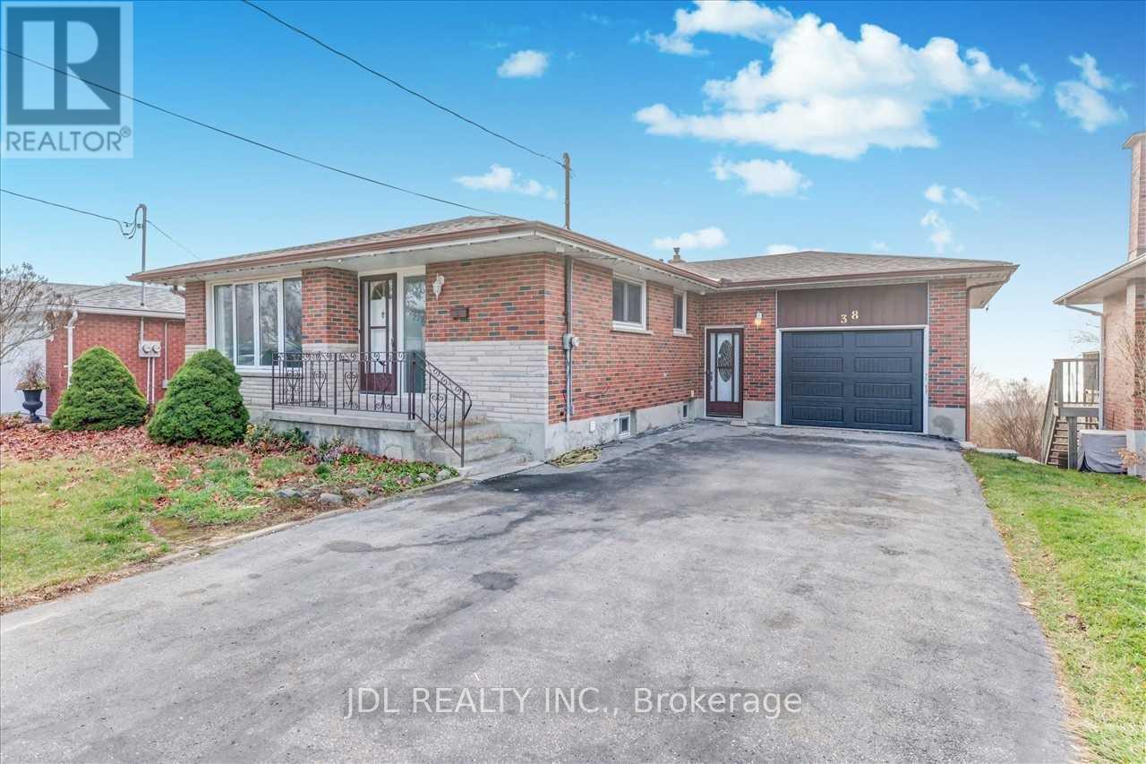 Main - 38 Grandview Street S, Oshawa (Donevan), Ontario  L1H 7C4 - Photo 3 - E14100306
