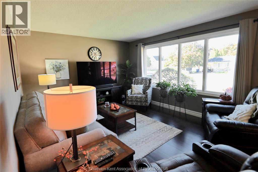 15 Hillsdale Avenue, Ridgetown, Ontario  N0P 2C0 - Photo 6 - 26025665