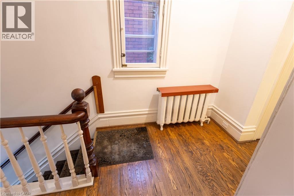 105 Erie Avenue Unit# Second, Hamilton, Ontario  L8N 2W5 - Photo 18 - 40871845