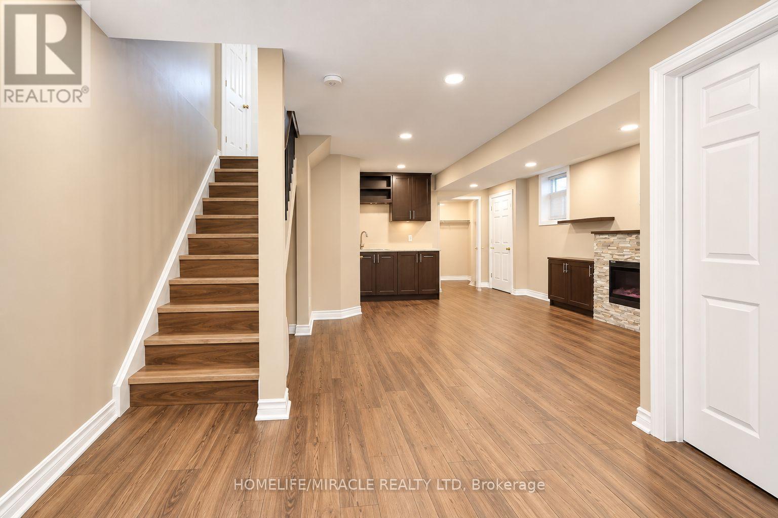 7683 Doverwood Drive, Mississauga (Meadowvale), Ontario  L5N 8J1 - Photo 35 - W14100240