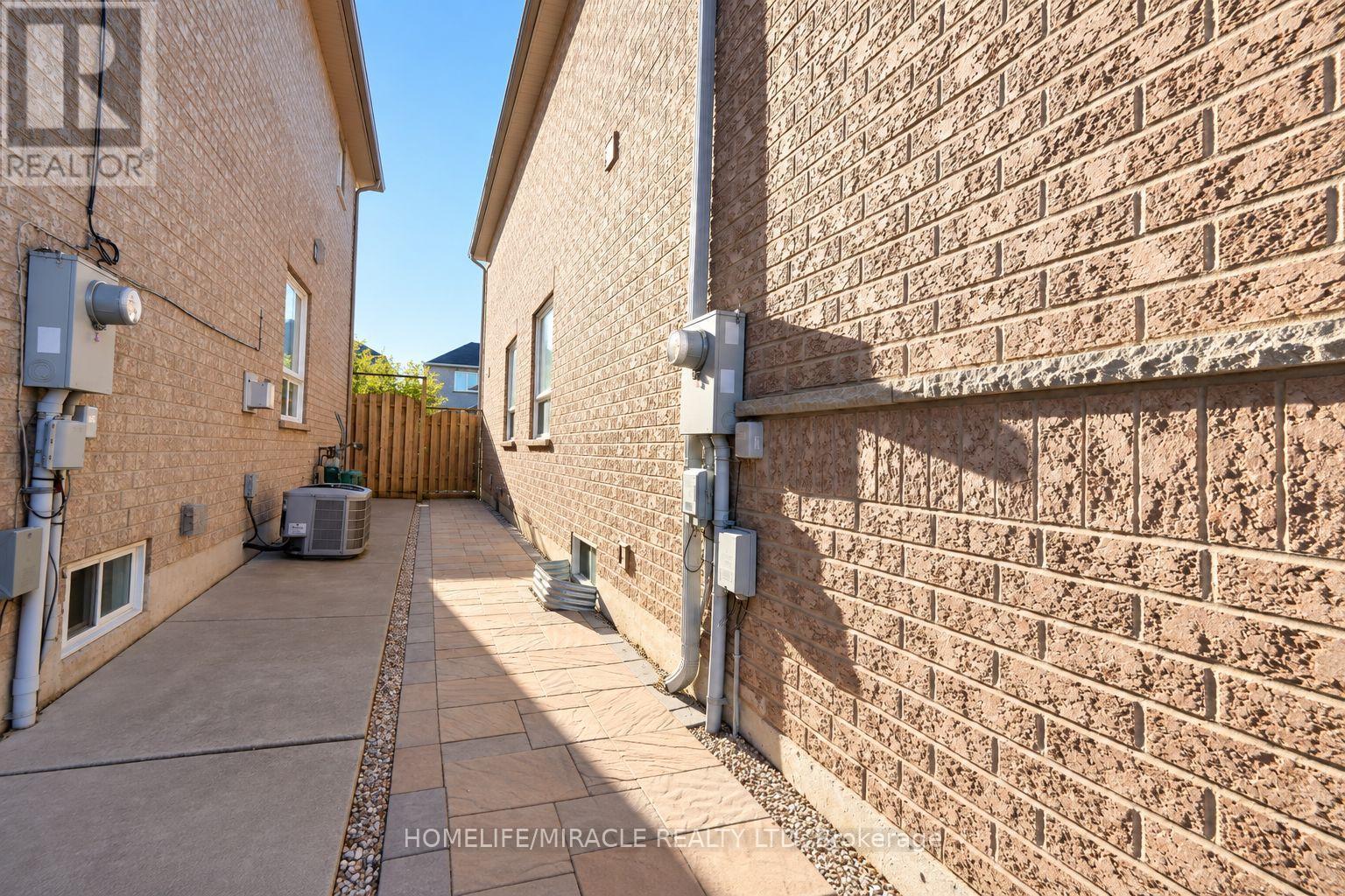 7683 Doverwood Drive, Mississauga (Meadowvale), Ontario  L5N 8J1 - Photo 44 - W14100240