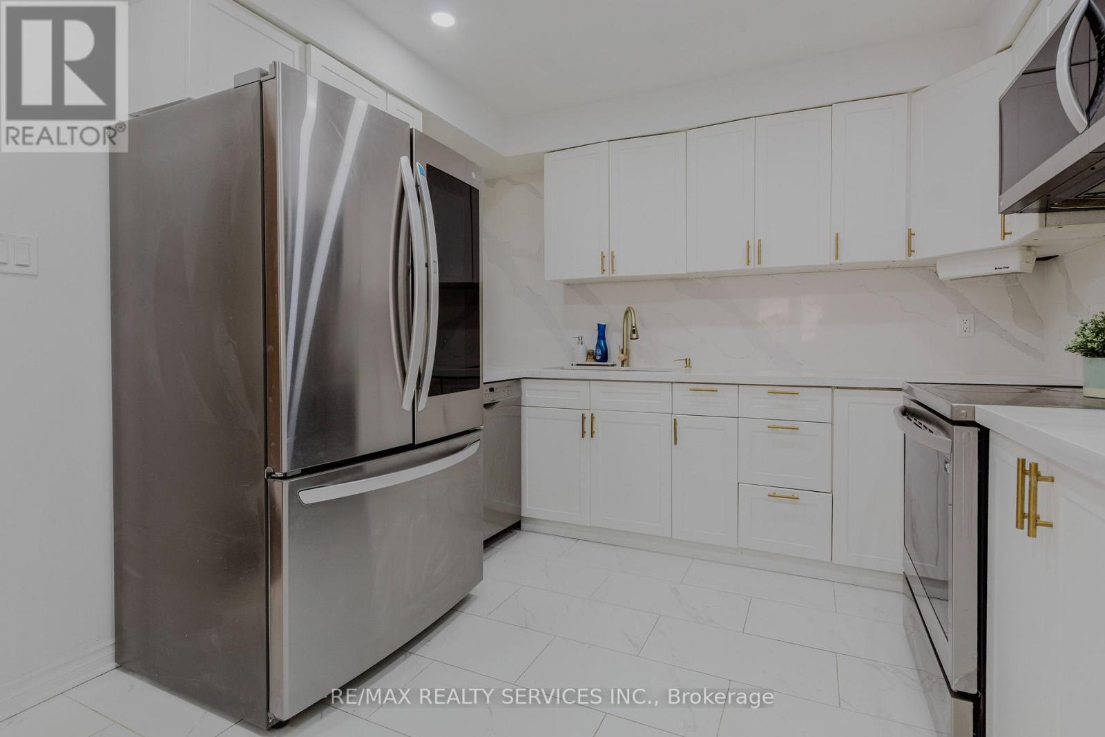 75 Royal Salisbury Way, Brampton (Madoc), Ontario  L6V 3J3 - Photo 10 - W14100274