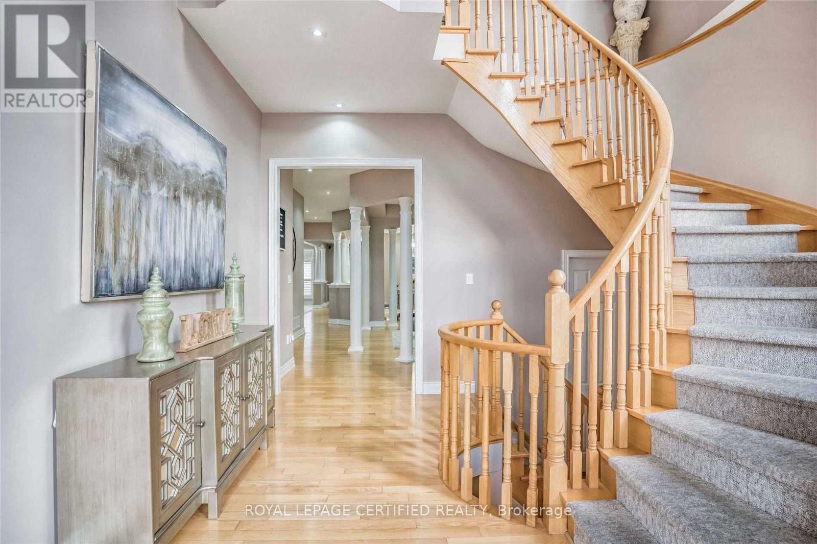 3274 Erin Centre Boulevard, Mississauga (Churchill Meadows), Ontario  L5M 0K9 - Photo 3 - W14100292