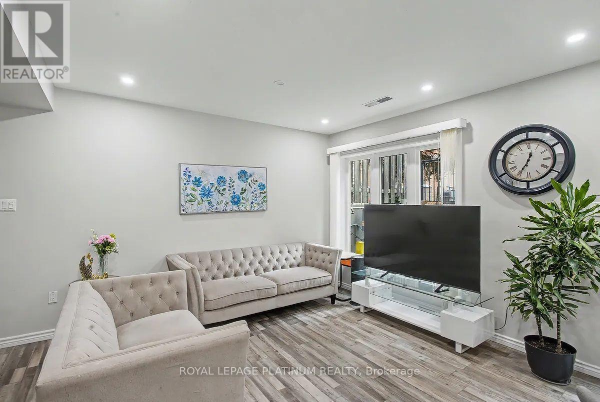 297 - 60 Barondale Drive, Mississauga (Hurontario), Ontario  L4Z 3N8 - Photo 5 - W14100296