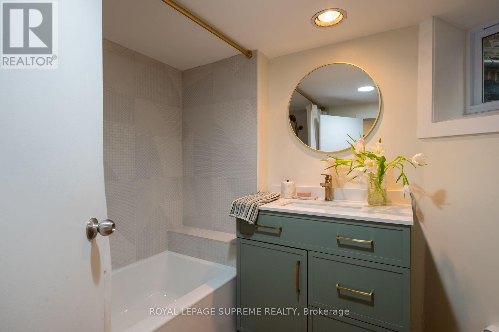 251 Crawford Street, Toronto, Ontario  M6J 2V7 - Photo 34 - C14098232