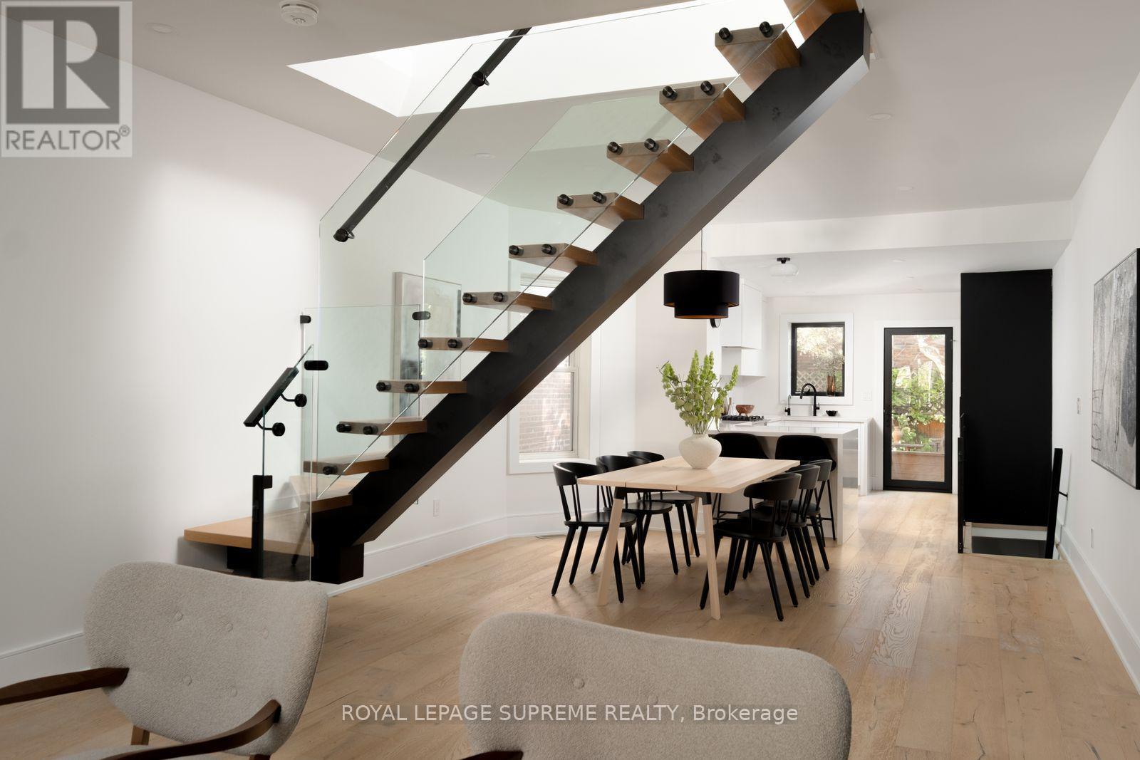 251 Crawford Street, Toronto, Ontario  M6J 2V7 - Photo 6 - C14098232