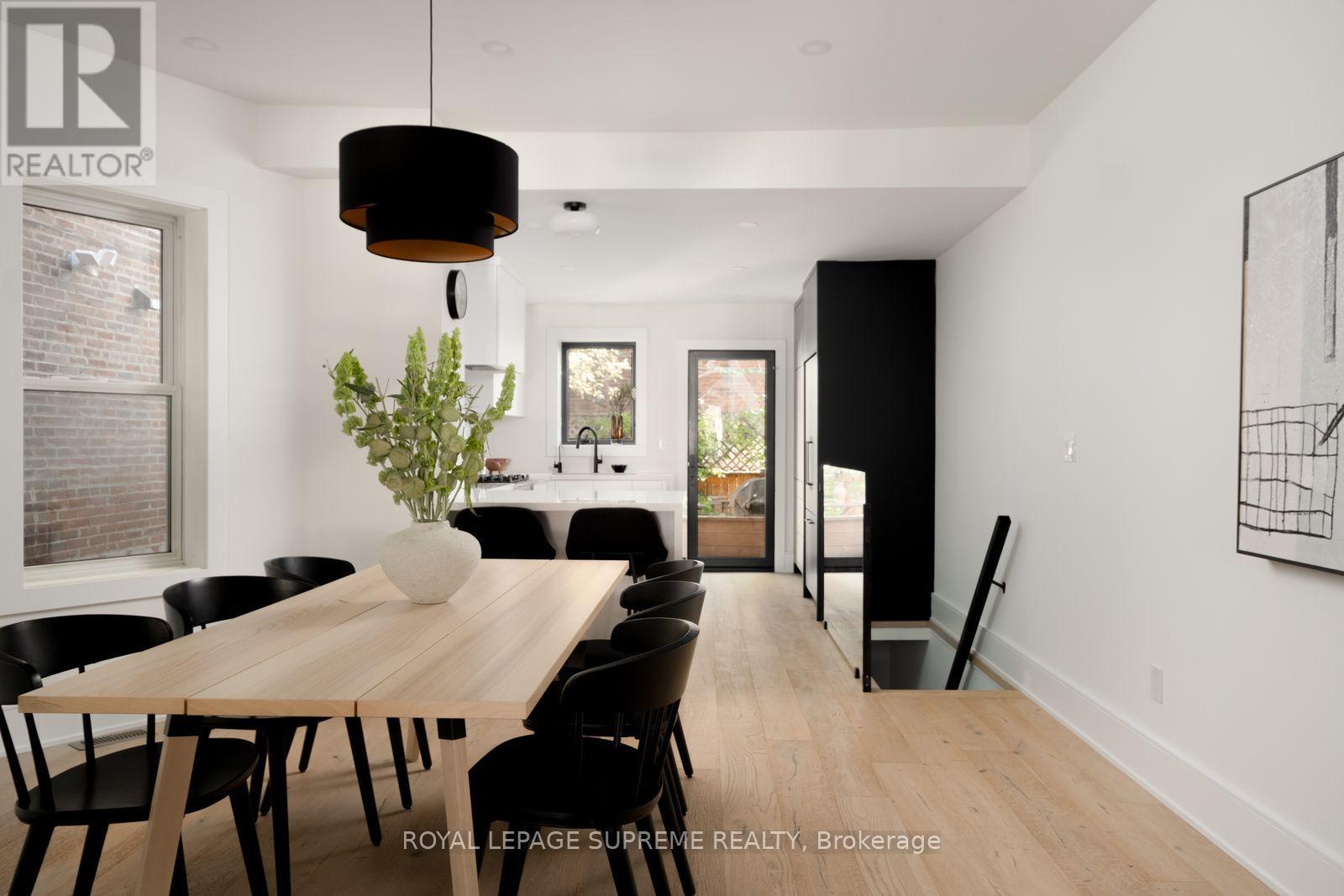 251 Crawford Street, Toronto, Ontario  M6J 2V7 - Photo 7 - C14098232