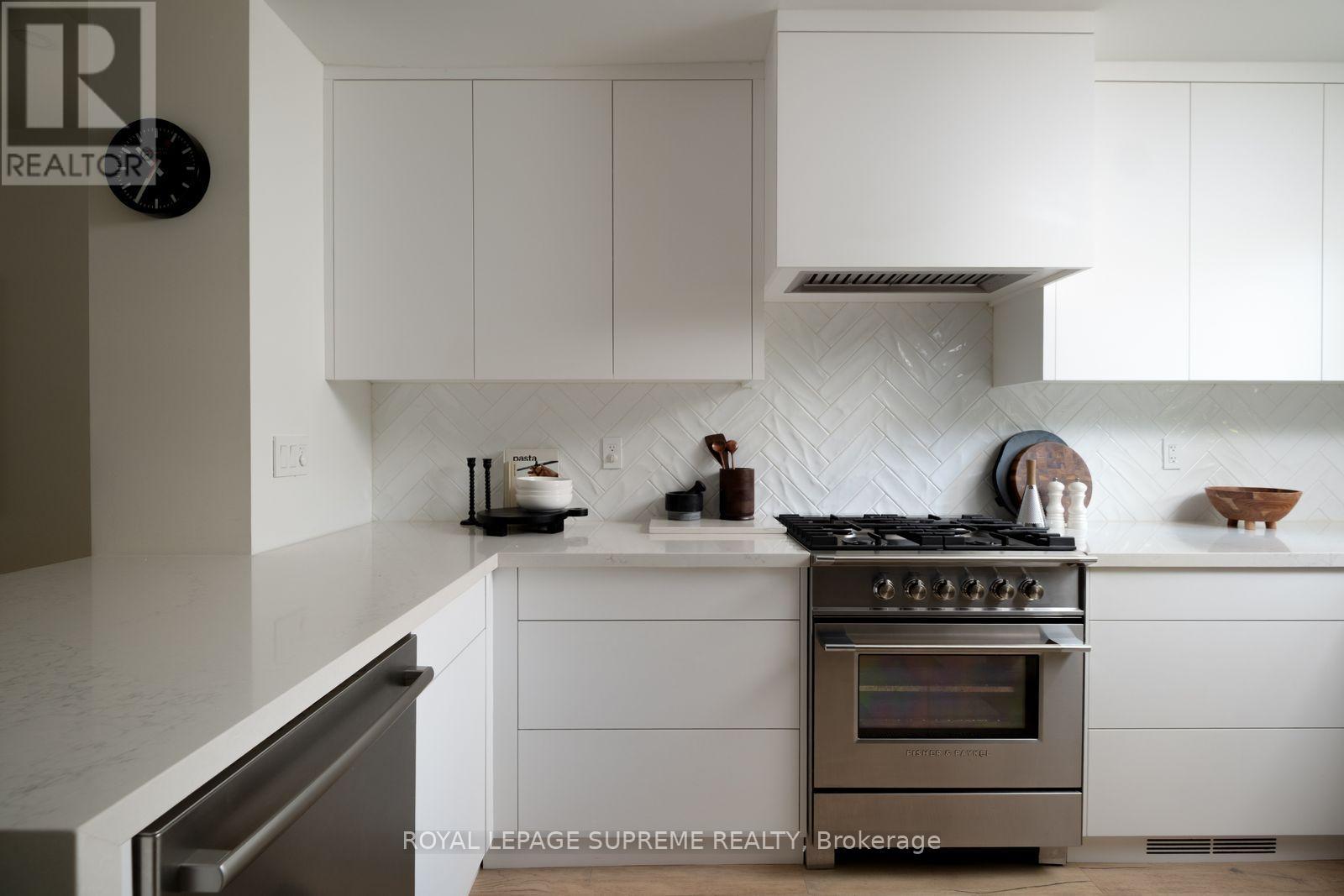 251 Crawford Street, Toronto, Ontario  M6J 2V7 - Photo 9 - C14098232