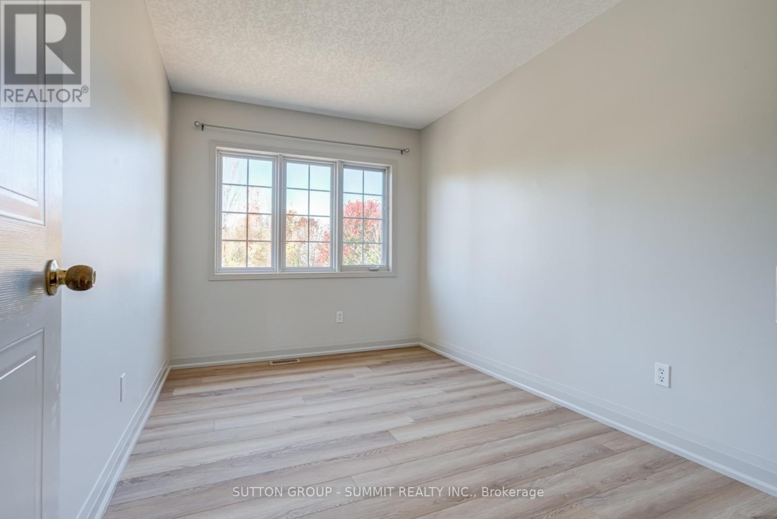 346 University Downs Crescent, Waterloo, Ontario  N2K 4A9 - Photo 30 - X14100244