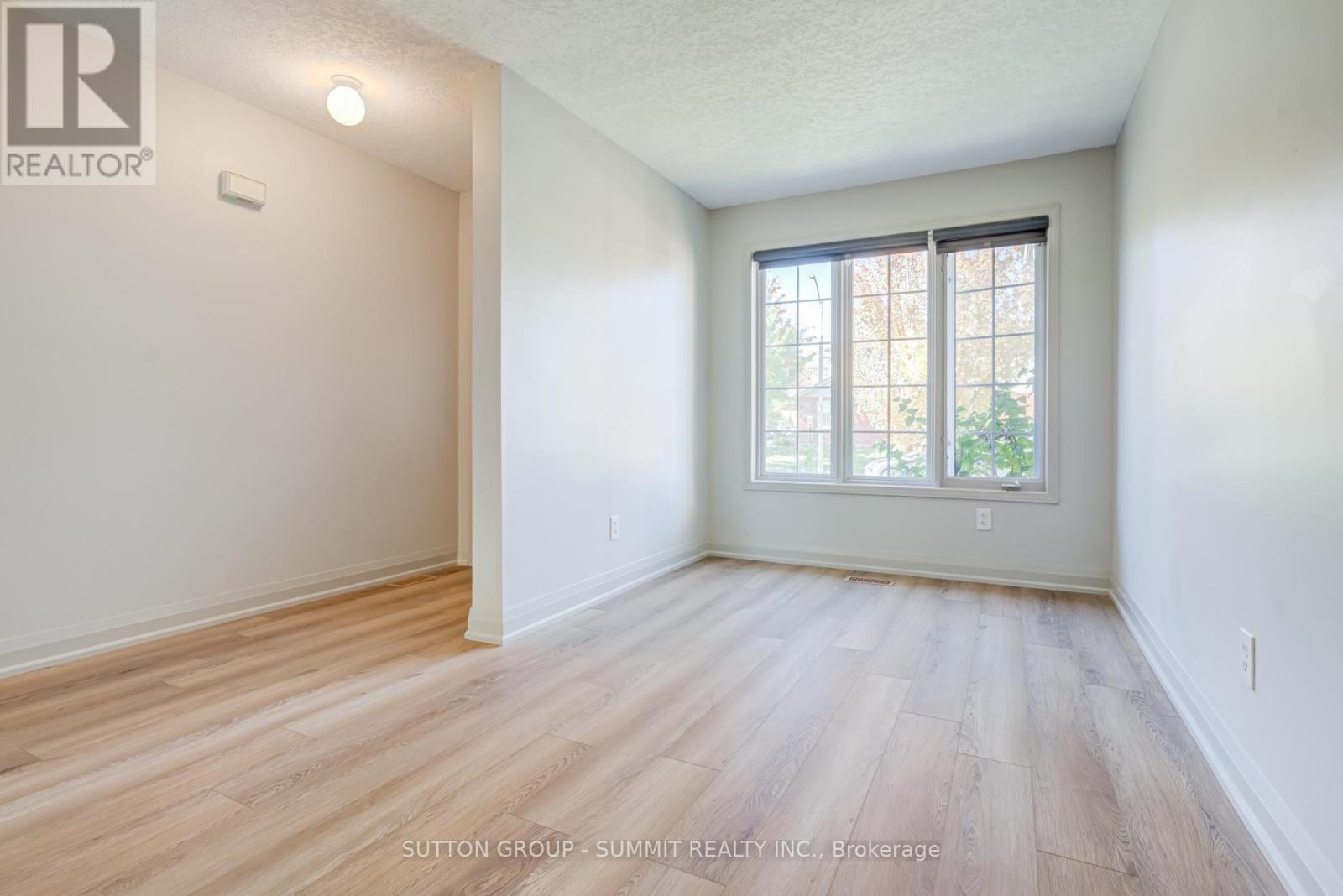 346 University Downs Crescent, Waterloo, Ontario  N2K 4A9 - Photo 9 - X14100244