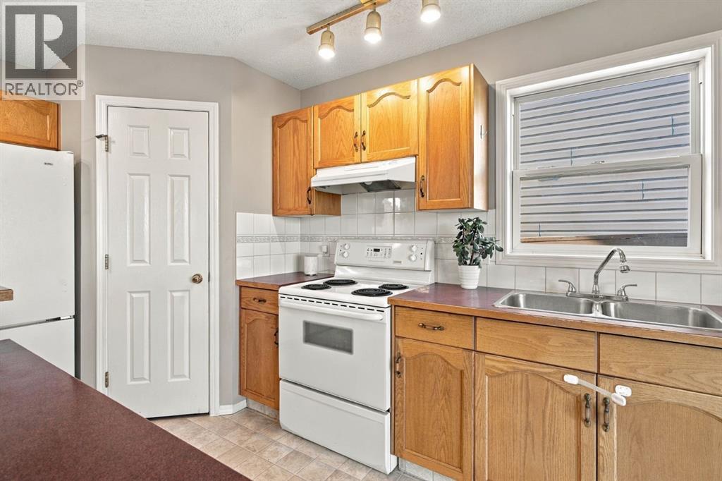 234 Chapalina Place Se, Calgary, Alberta  T2X 3P4 - Photo 12 - A2339149