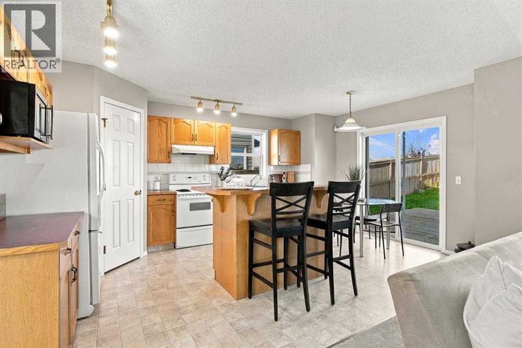 234 Chapalina Place Se, Calgary, Alberta  T2X 3P4 - Photo 9 - A2339149