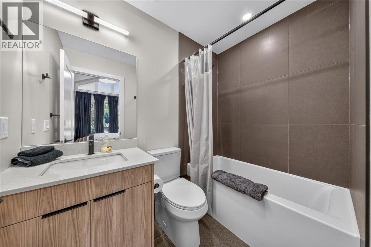 2116 Panorama Drive Unit# 102