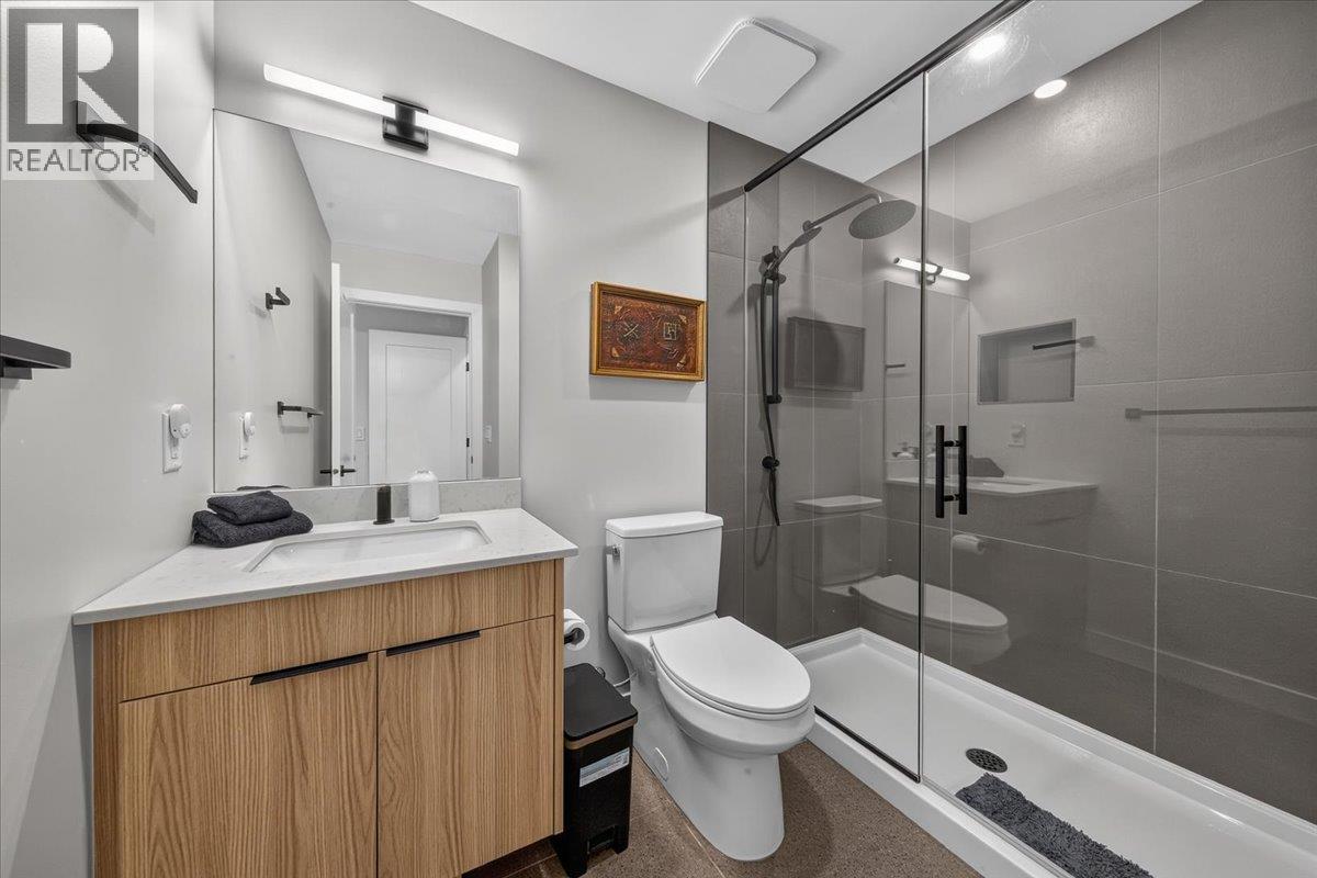 2116 Panorama Drive Unit# 102