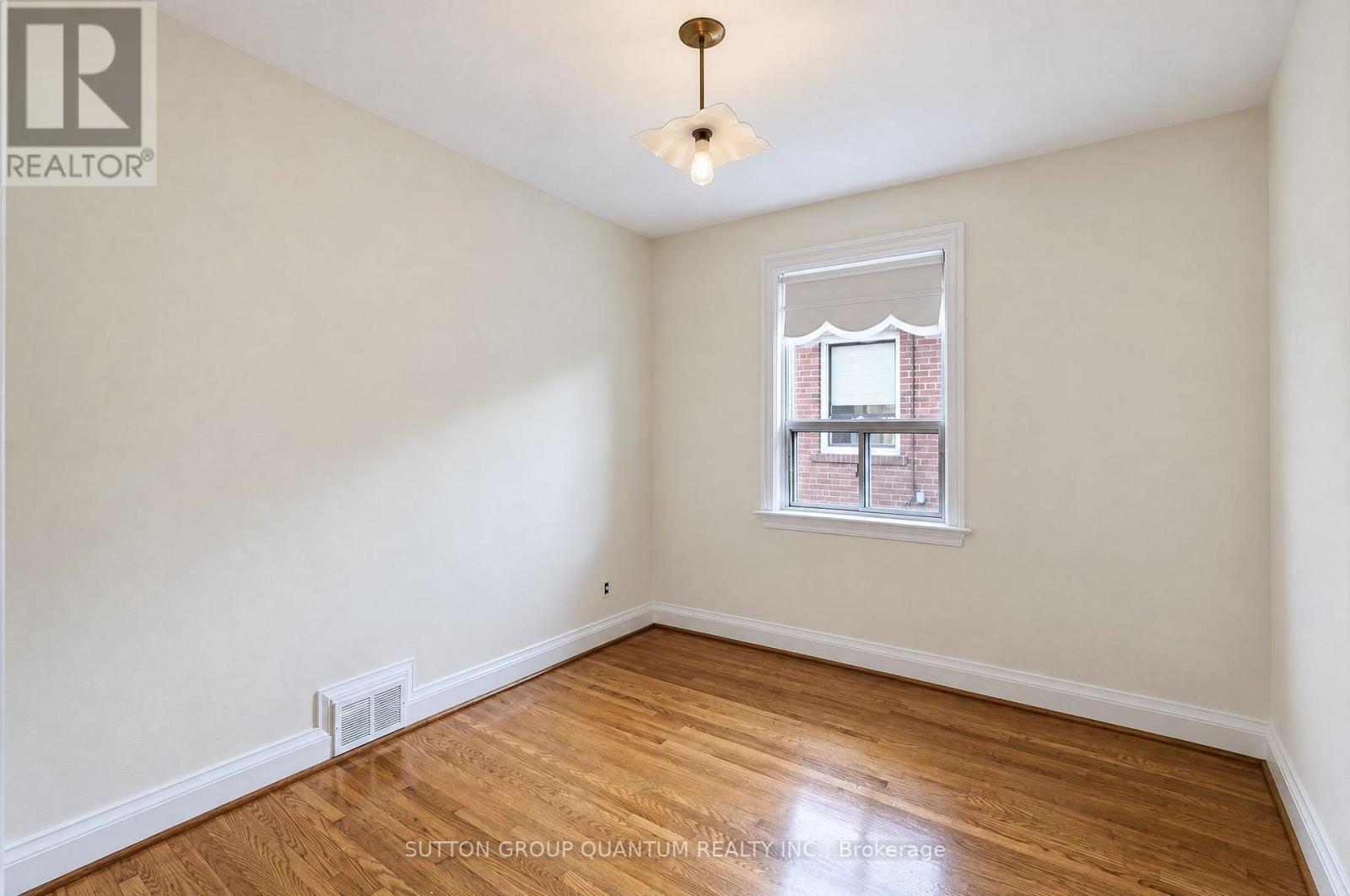 74 Cannon Road, Toronto, Ontario  M8Y 1S1 - Photo 22 - W13879430