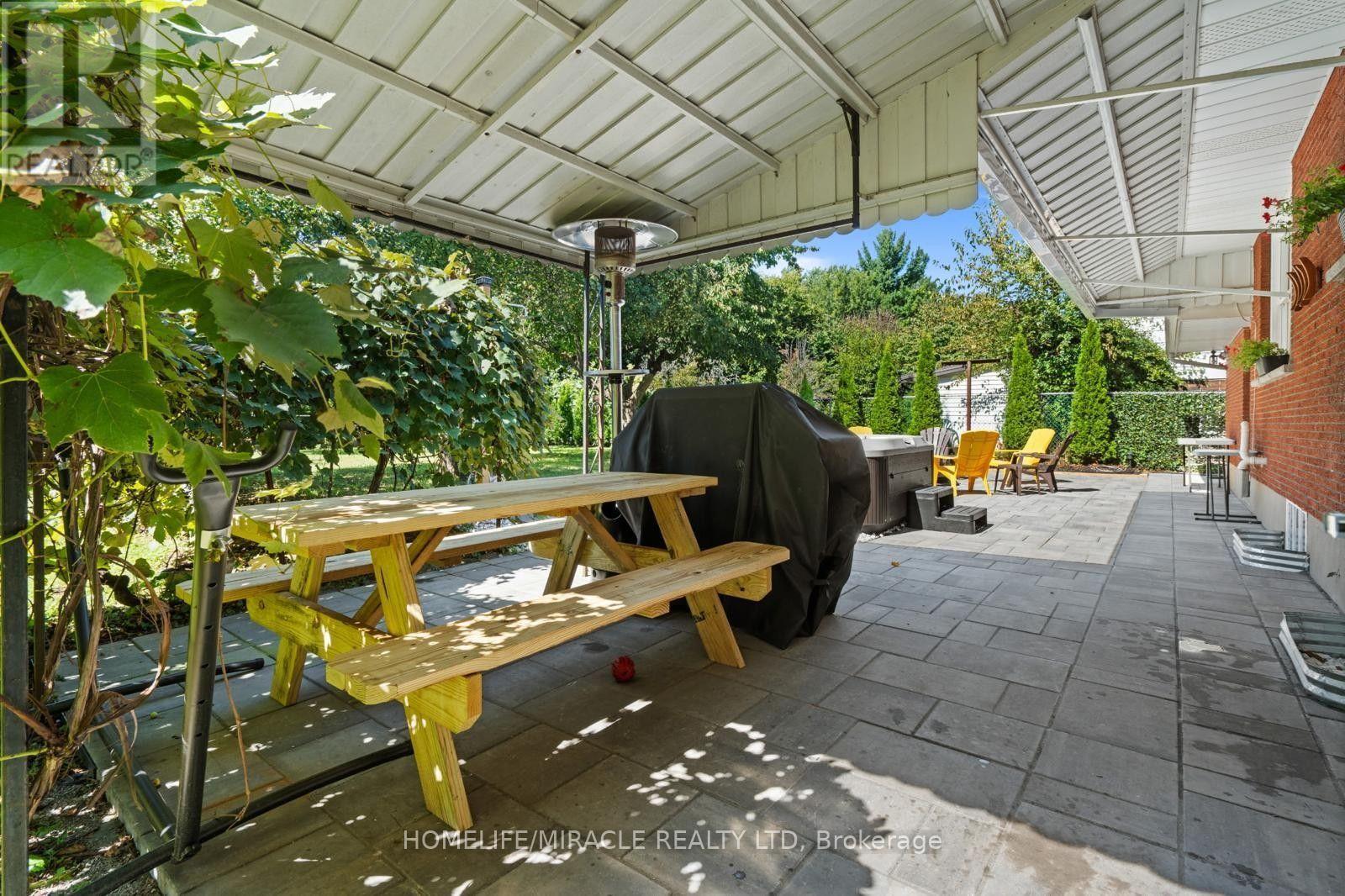 6495 Dorchester Road, Niagara Falls, Ontario  L2G 5T6 - Photo 21 - X13757790