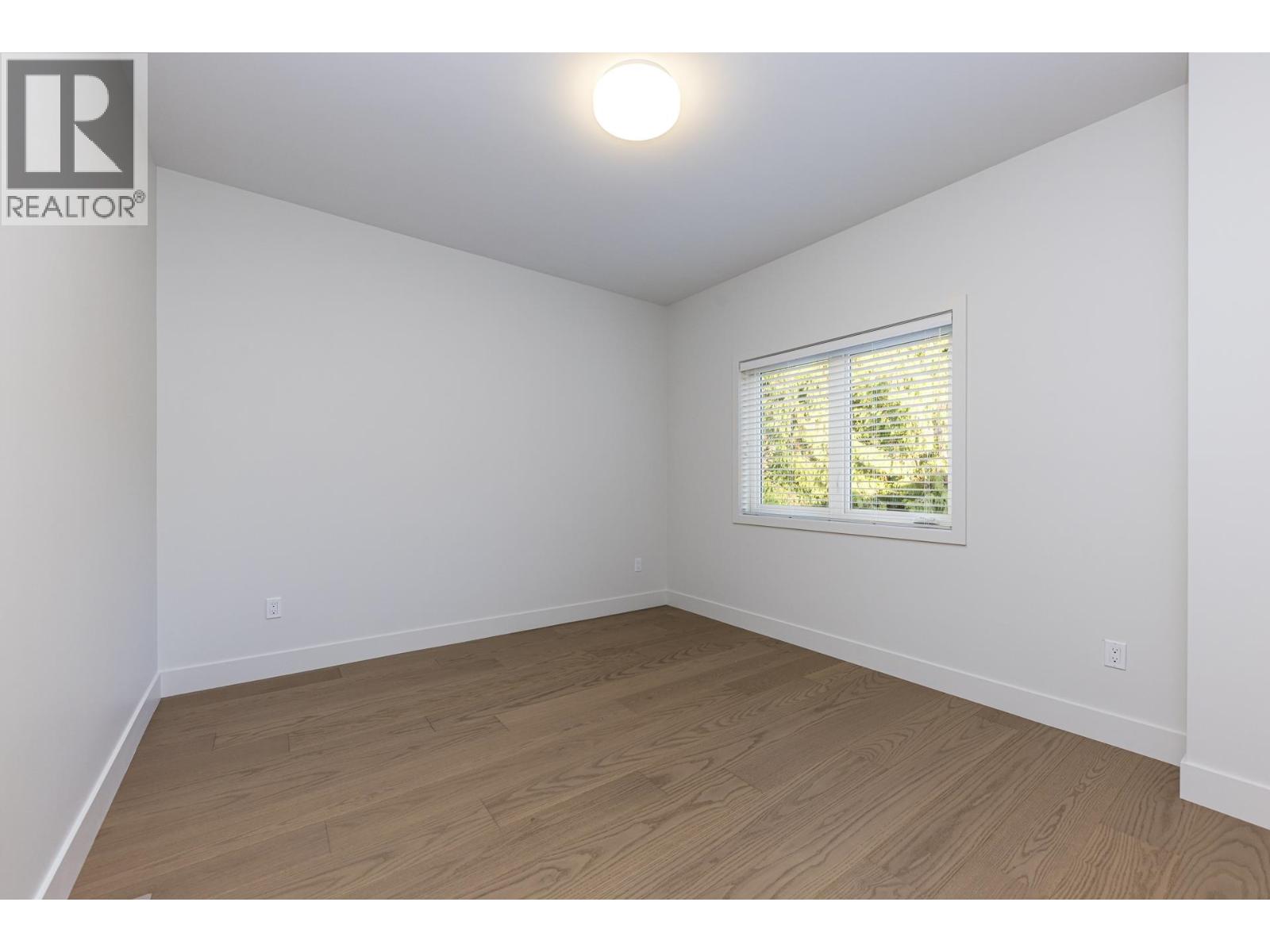 357 E 22nd Street, North Vancouver, British Columbia  V7L 3C8 - Photo 32 - R3177205