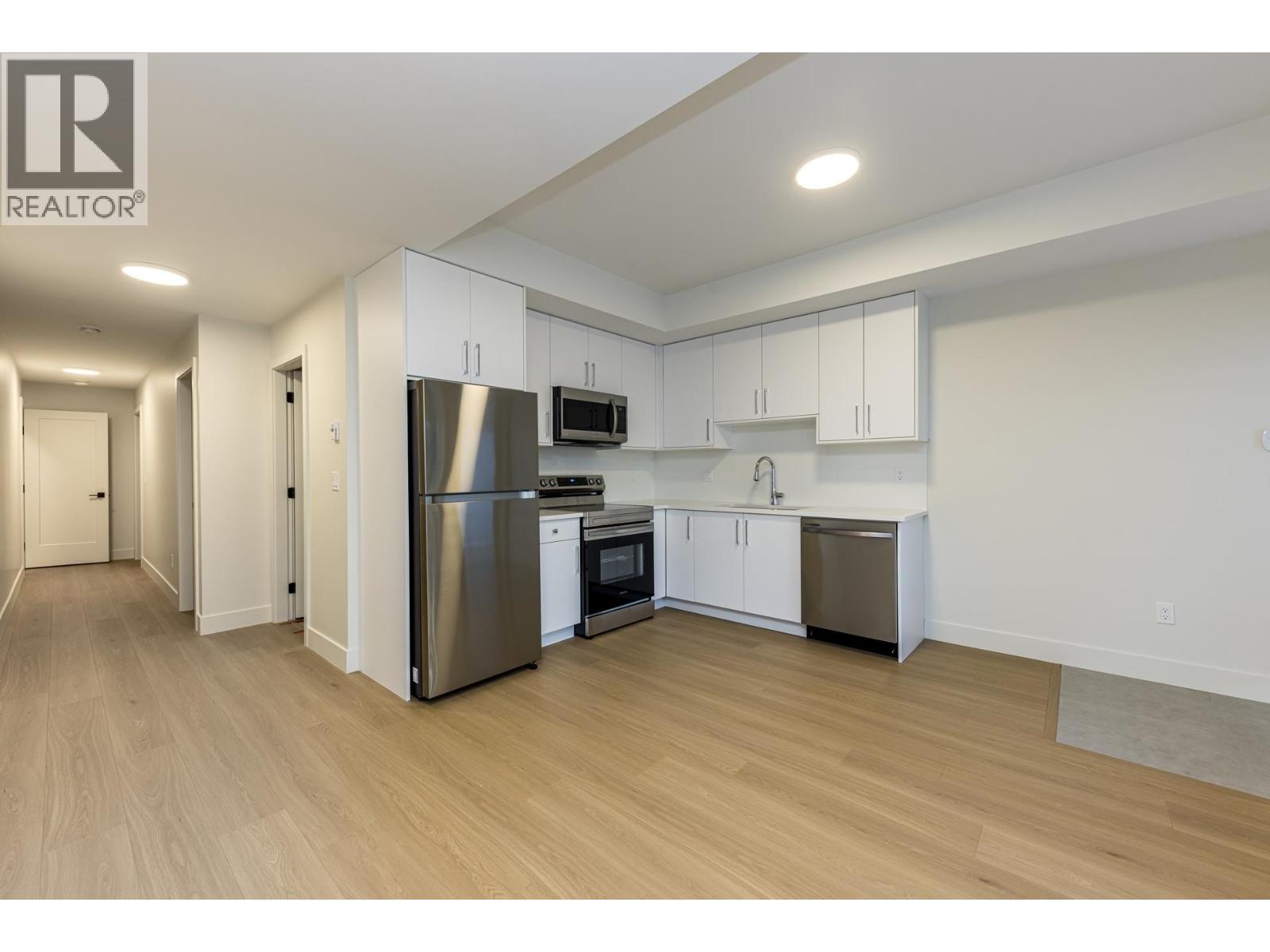 357 E 22nd Street, North Vancouver, British Columbia  V7L 3C8 - Photo 35 - R3177205
