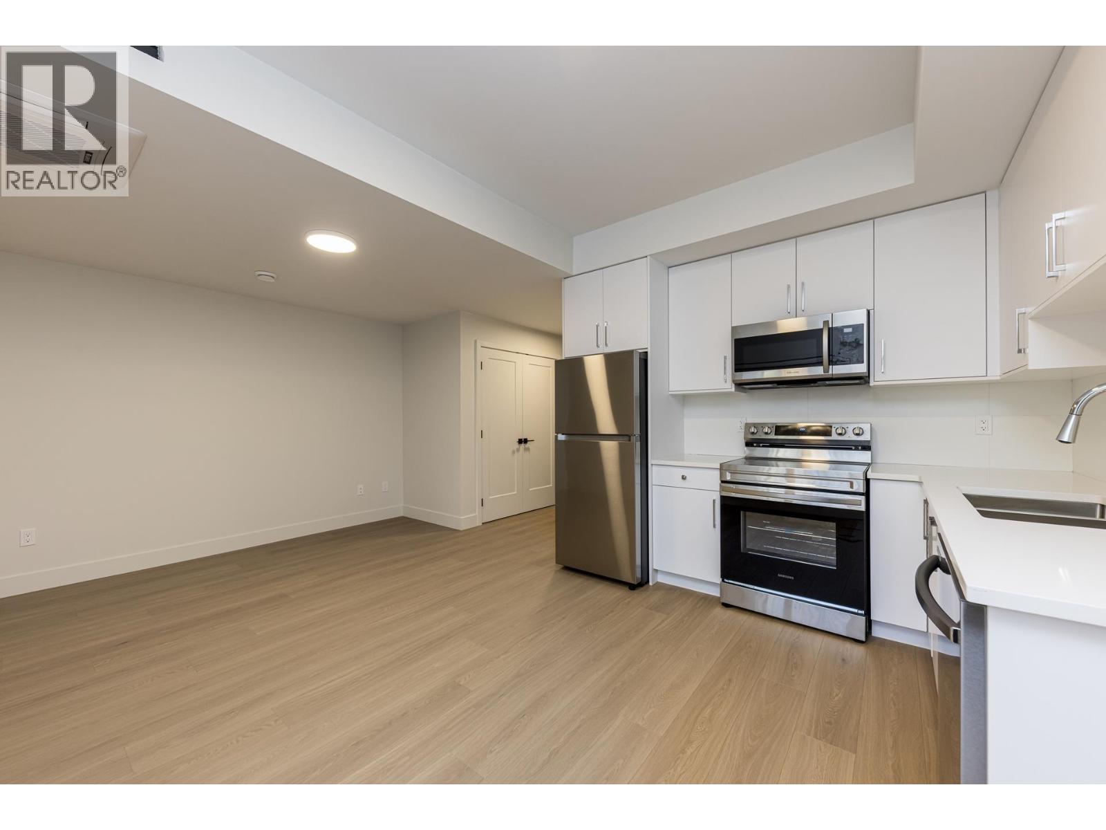 357 E 22nd Street, North Vancouver, British Columbia  V7L 3C8 - Photo 36 - R3177205