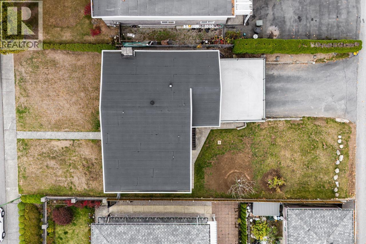 5311 Meadedale Drive, Burnaby, British Columbia  V5B 2E6 - Photo 35 - R3177222