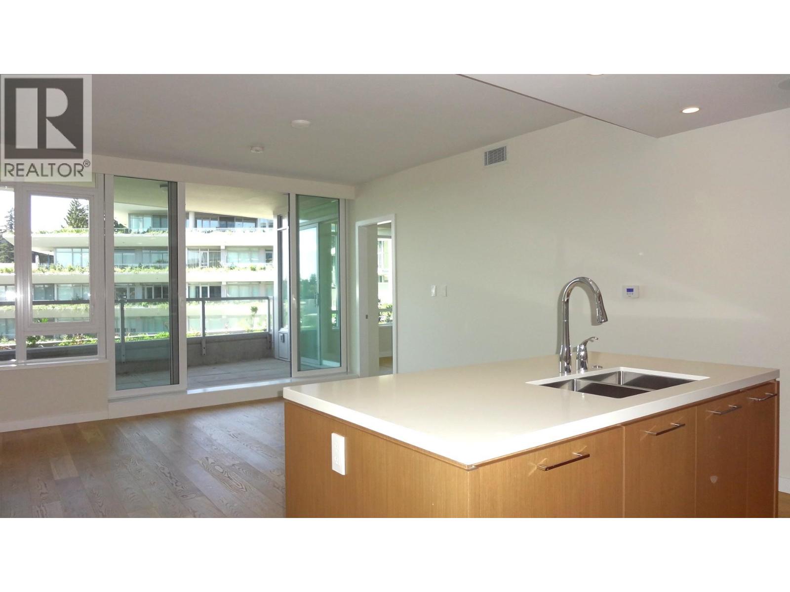 400 768 Arthur Erickson Place, West Vancouver, British Columbia  V7T 0B6 - Photo 3 - R3177219