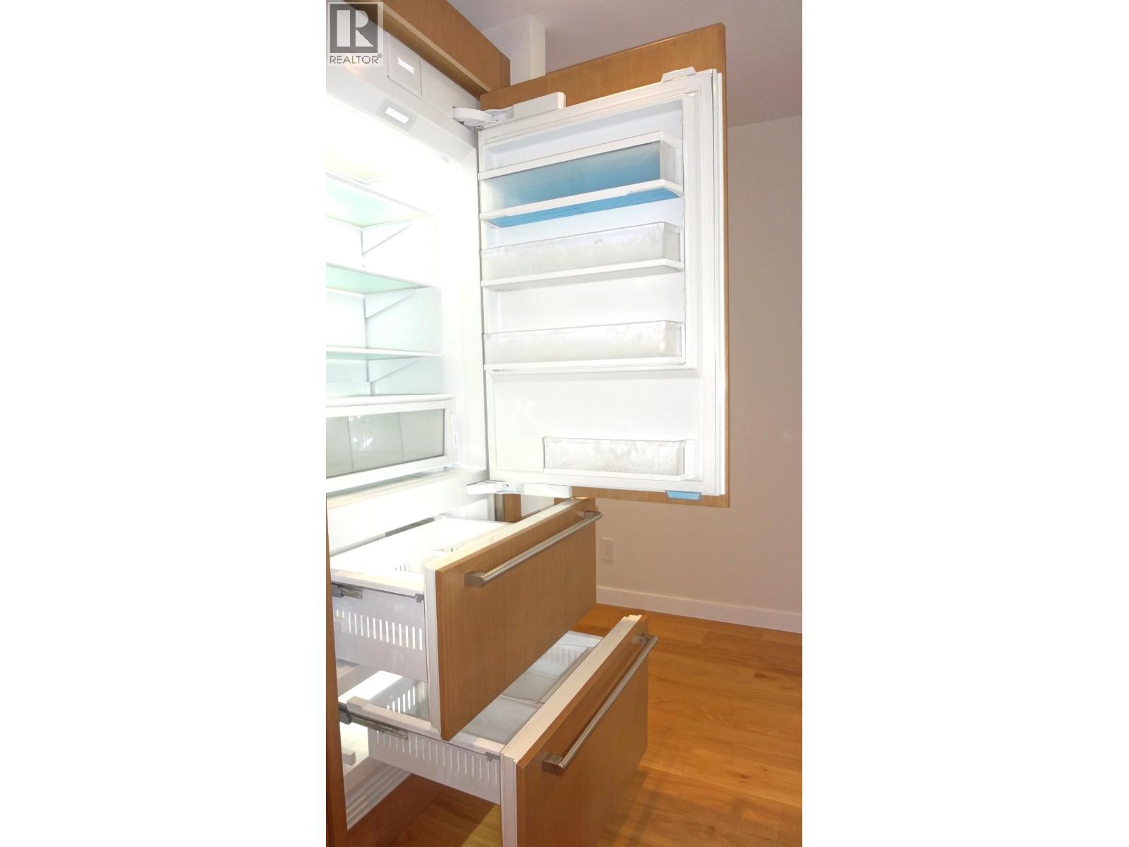 400 768 Arthur Erickson Place, West Vancouver, British Columbia  V7T 0B6 - Photo 6 - R3177219