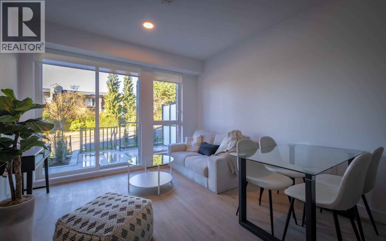 2590 Lonsdale Avenue, Vancouver, British Columbia  V7N 3H8 - Photo 2 - R3177223