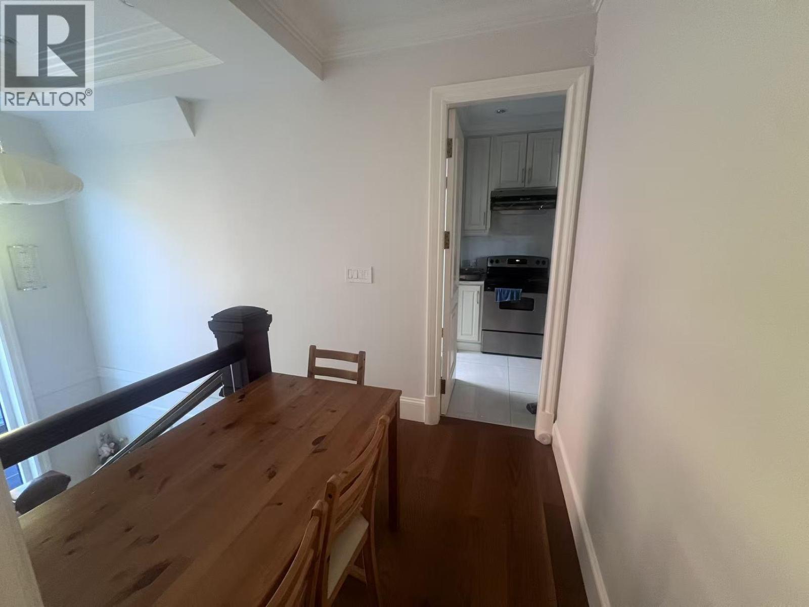 Upstairs 1310 Tyrol Road, West Vancouver, British Columbia  V7S 2L6 - Photo 8 - R3177232