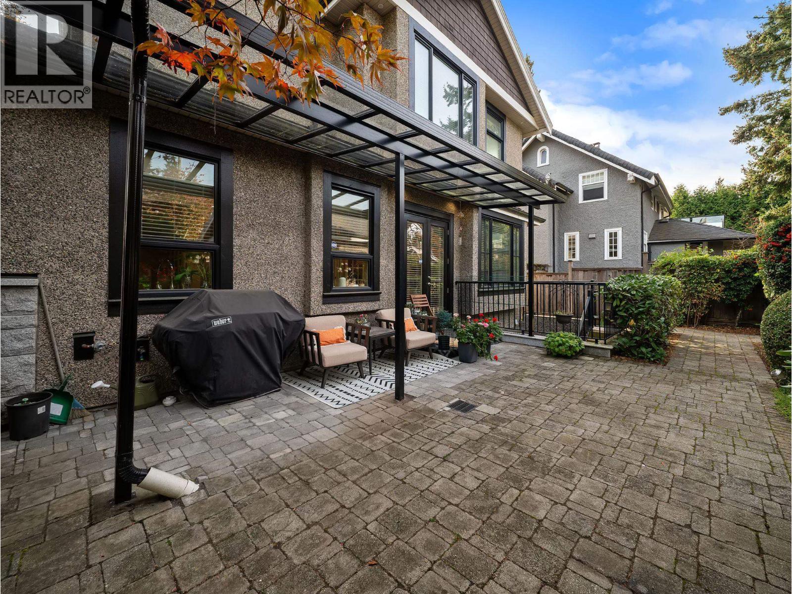 2015 W 57th Avenue, Vancouver, British Columbia  V6P 1V3 - Photo 36 - R3177057