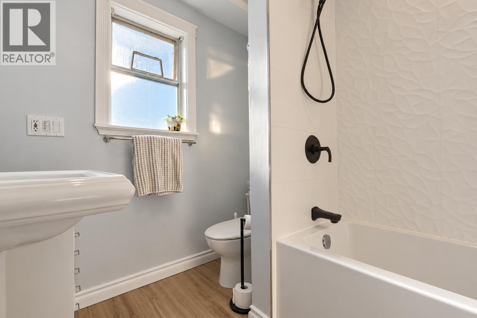 1930 Edinburgh Street, New Westminster, British Columbia  V3M 2X5 - Photo 9 - R3172515