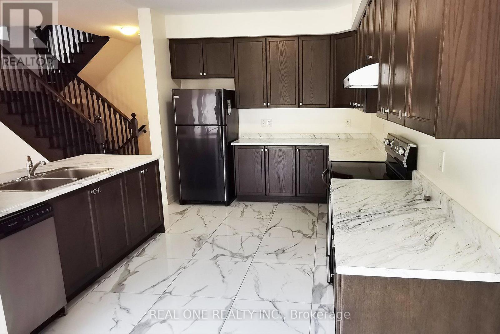 51 Kavanagh Avenue, East Gwillimbury (Sharon), Ontario  L9N 0P5 - Photo 15 - N14100334