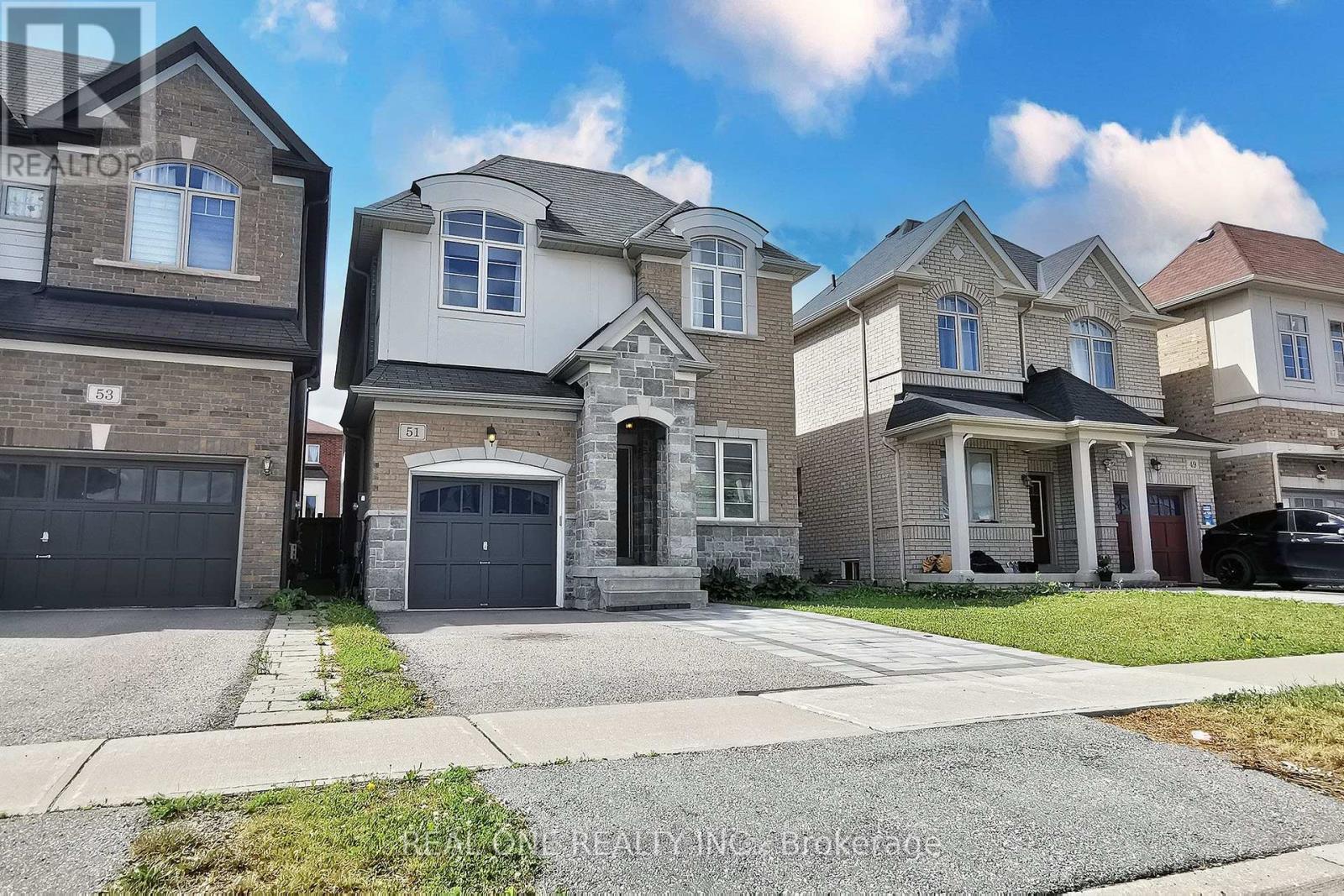 51 Kavanagh Avenue, East Gwillimbury (Sharon), Ontario  L9N 0P5 - Photo 2 - N14100334
