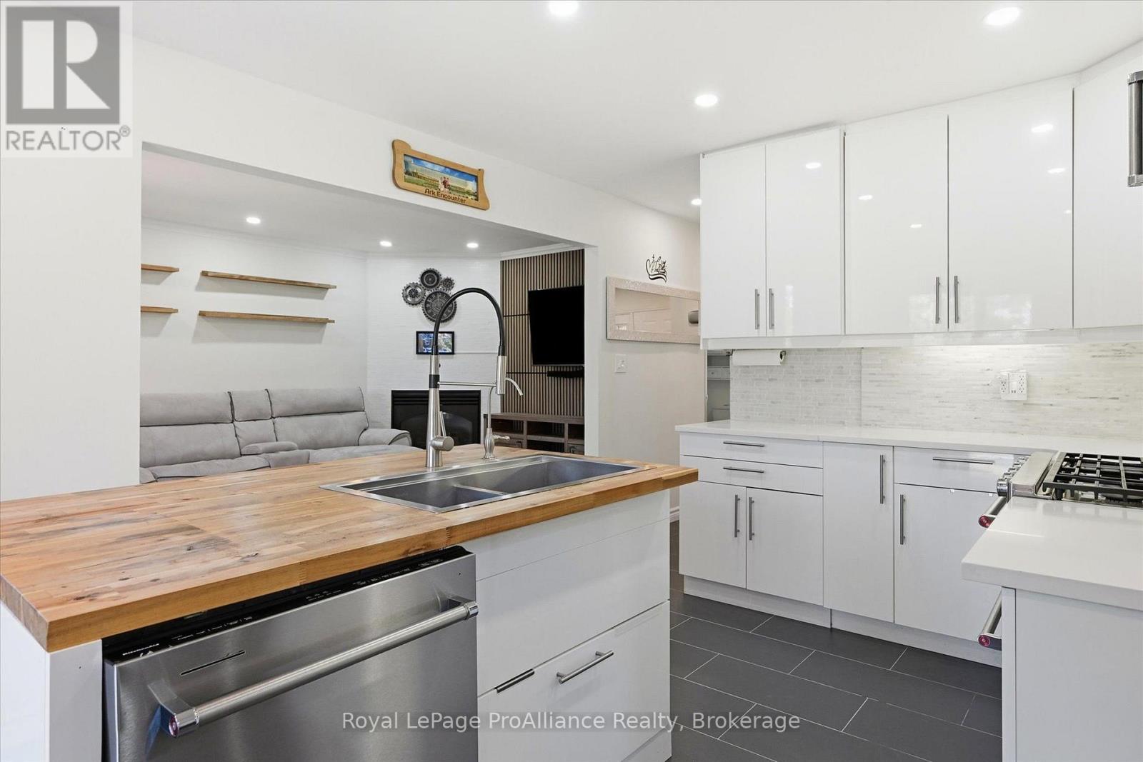 1316 Scollard Drive, Peterborough, Ontario  K9H 7K1 - Photo 11 - X14094302