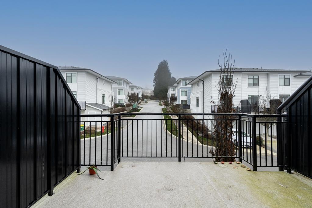 109 15235 Sitka Drive, Surrey, British Columbia  V3S 0A9 - Photo 9 - R3176918