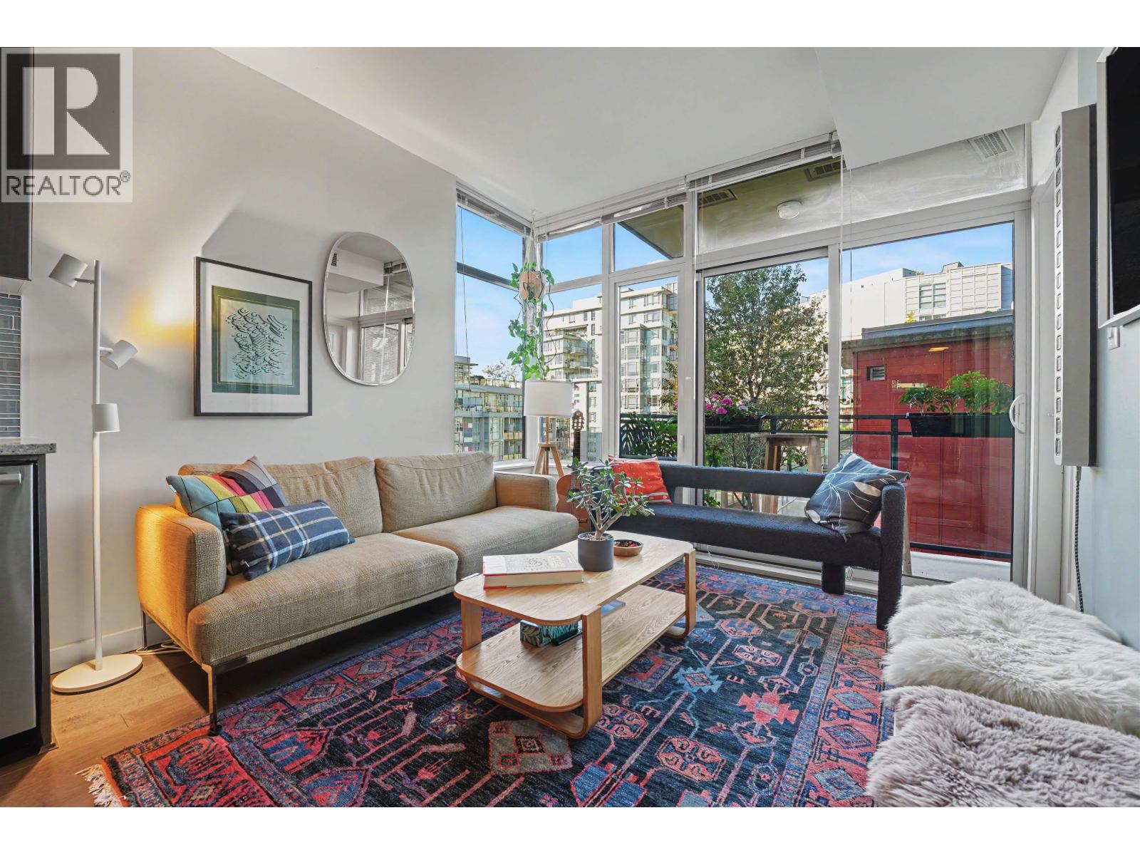 807 38 W 1st Avenue, Vancouver, British Columbia  V5Y 0K3 - Photo 2 - R3177102